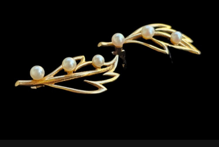 14K Yellow Gold Pearl Clip On Earrings Vintage Leaf Floral Designer 5.3 gm