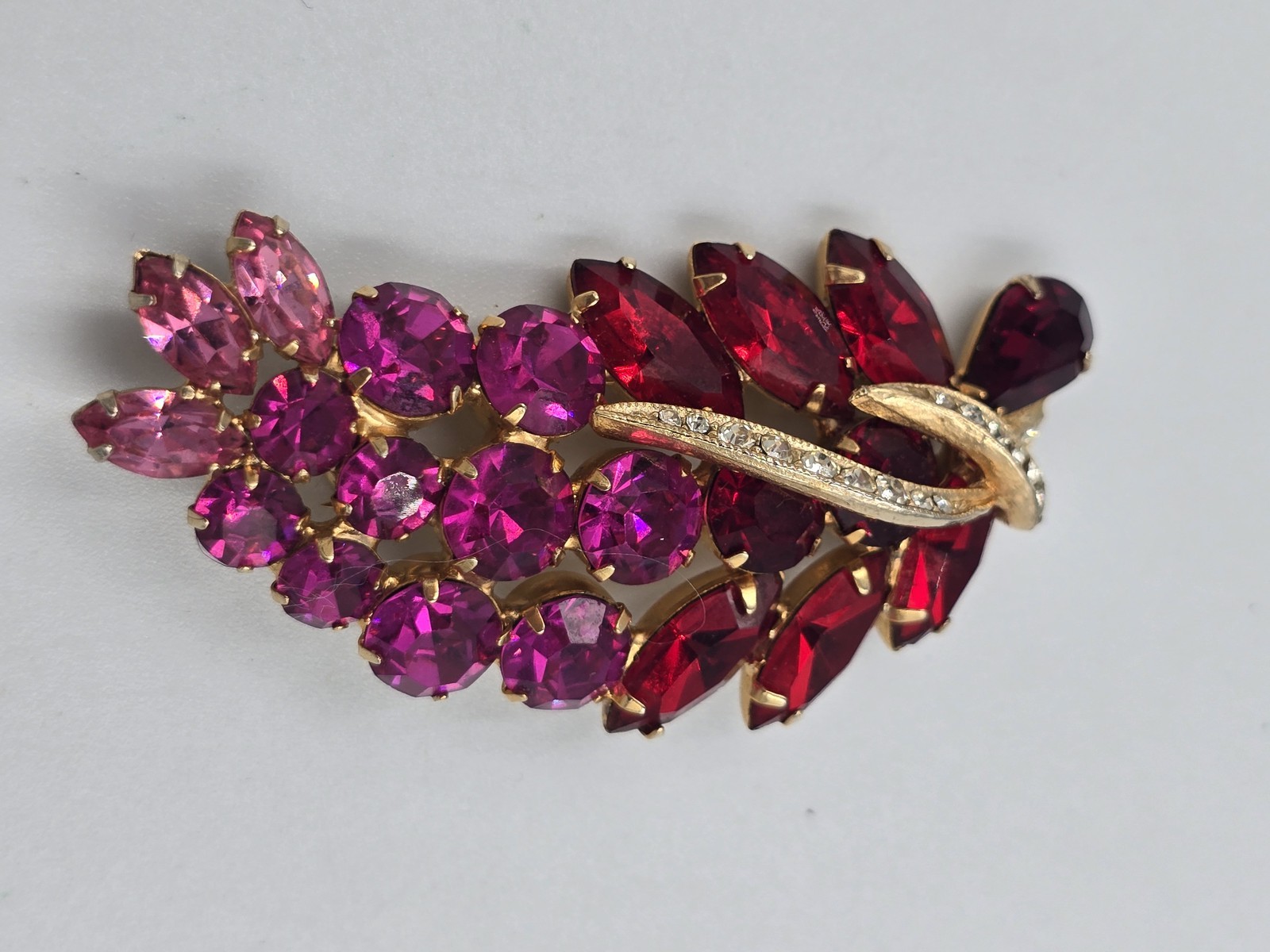 Vintage Rhinestone Brooch Red Pink Fuchsia Gold Tone Leaf Cluster Unsigned D&E?