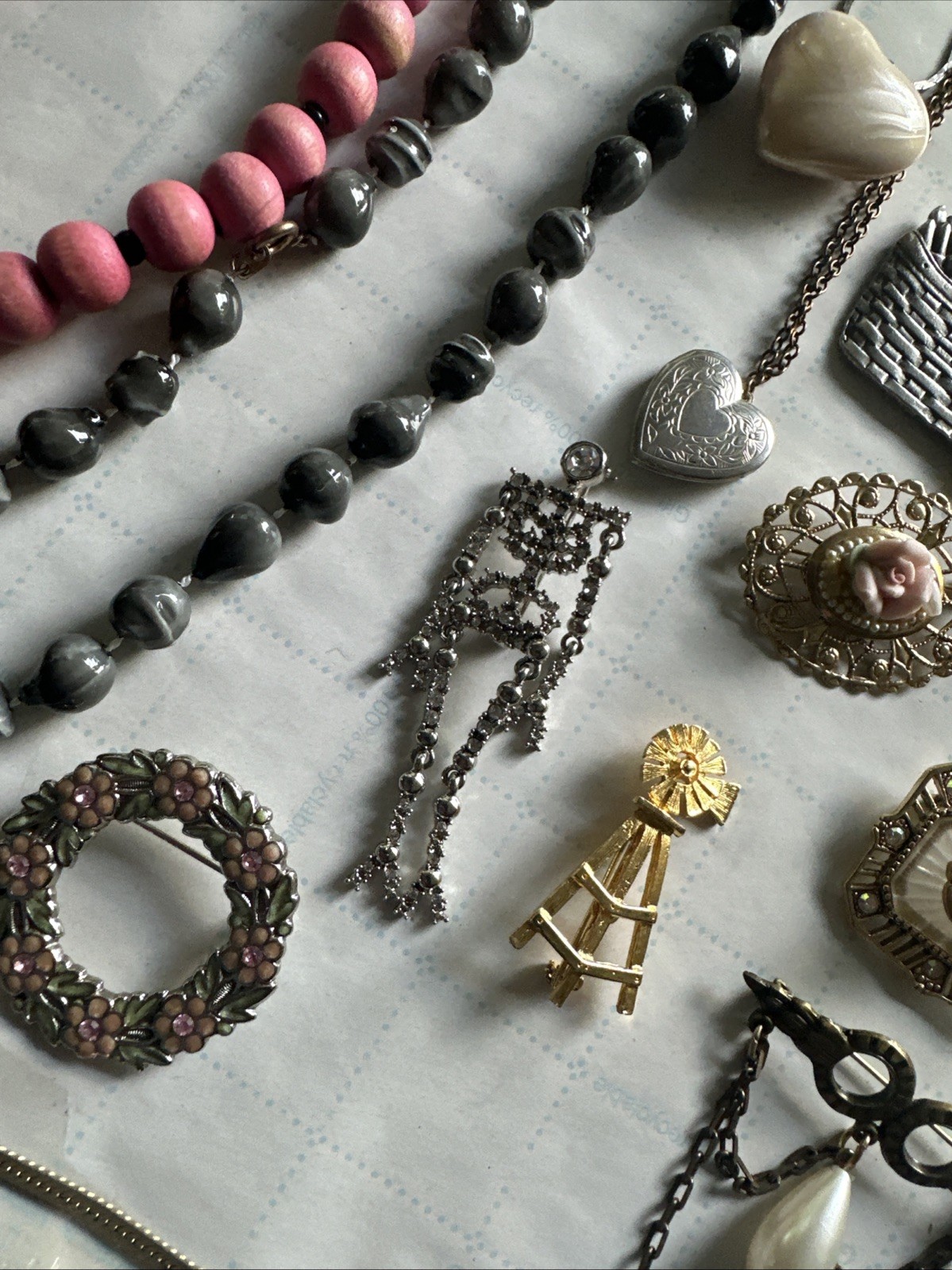 Lot Of Vintage Jewelry Mix Signed Unsigned Mix
