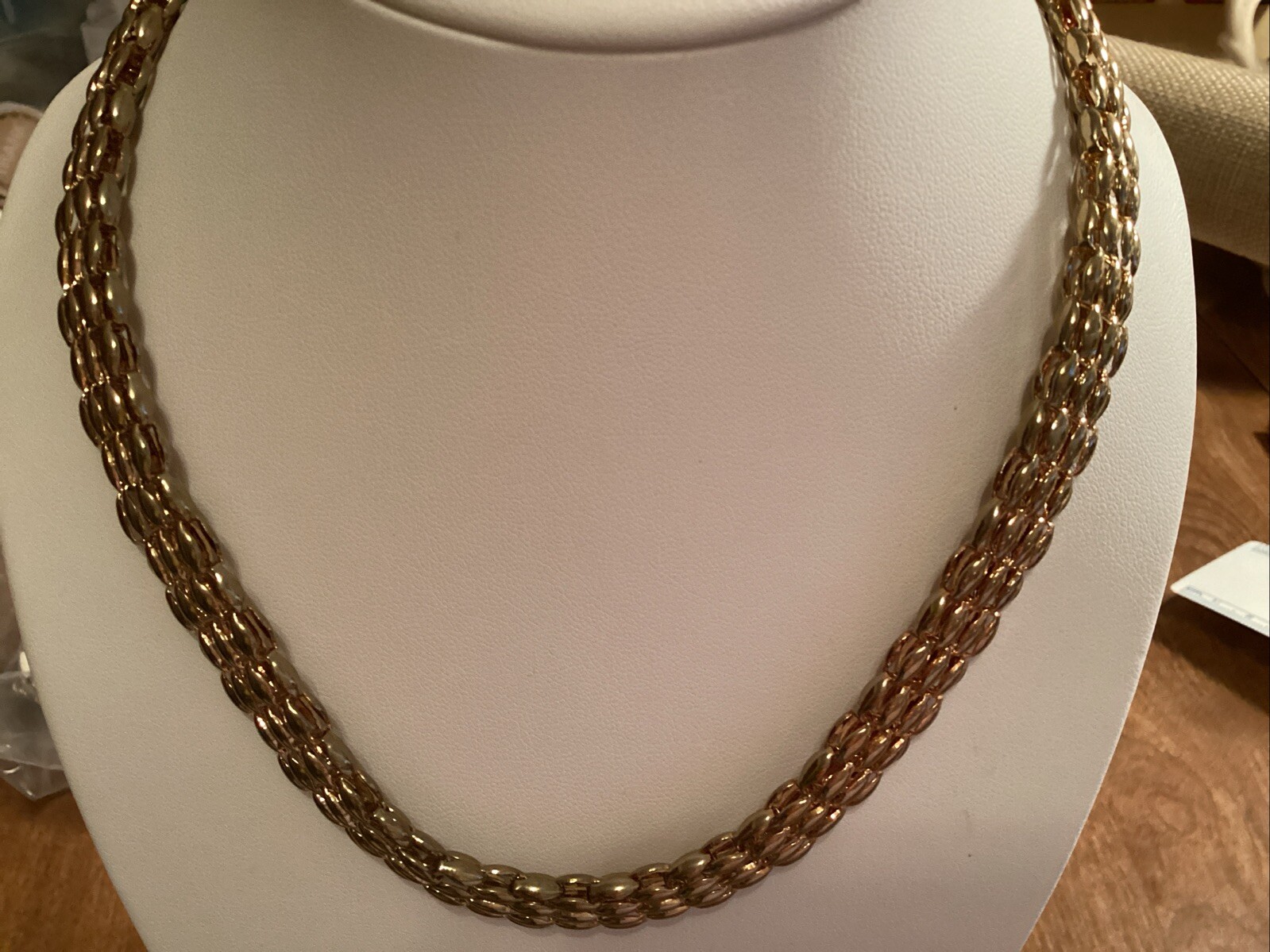 Vintage Choker 16” Shiny Gold Tone Waffle With 3” Extender AS IS
