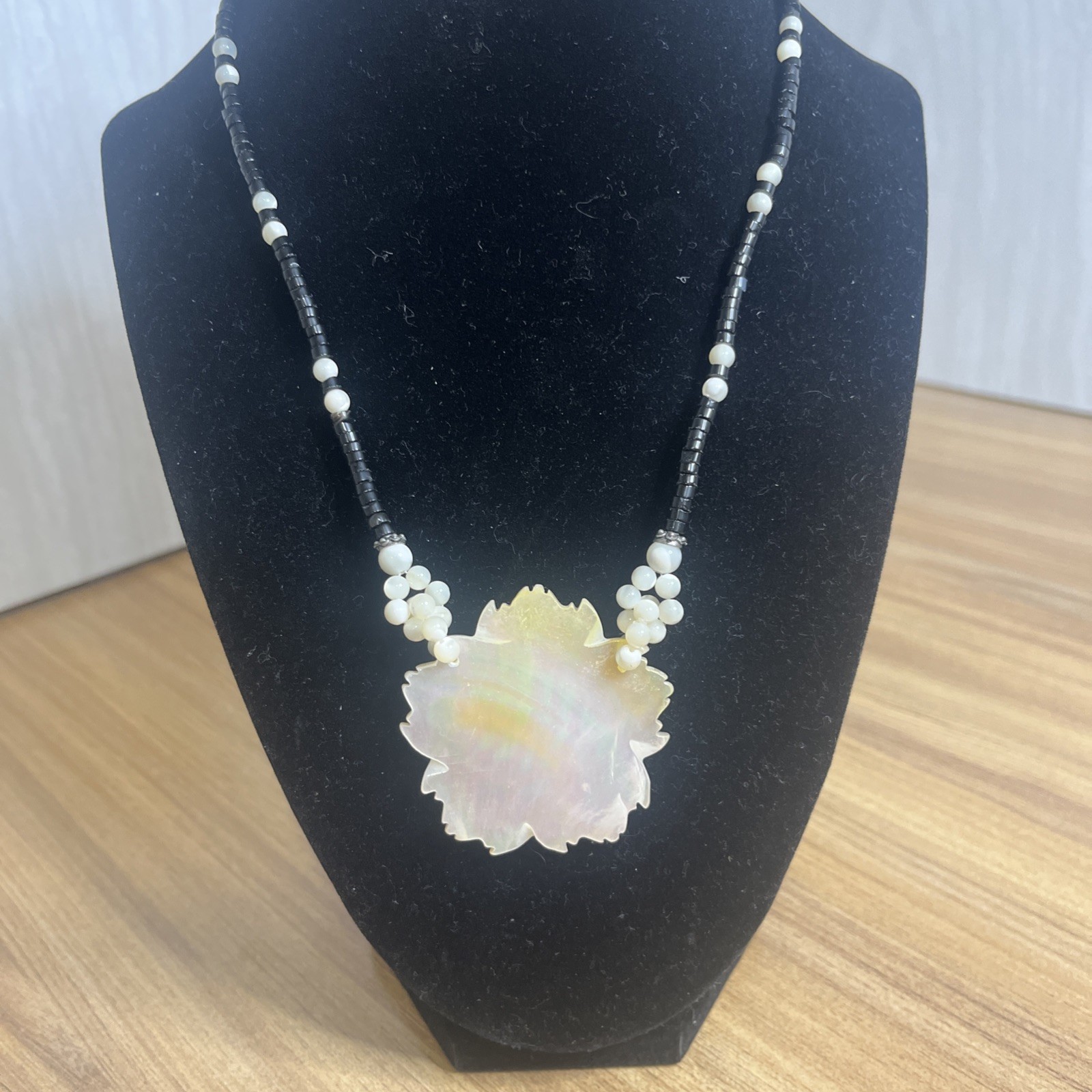 Carved Shell Mother of Pearl Floral Necklace, Black and white MOP beads 17 in