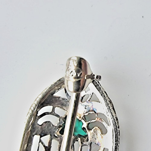 14K WHITE GOLD DIAMOND AND TRILLION EMERALD FILIGREE ART DECO BROOCH 2.1 gram