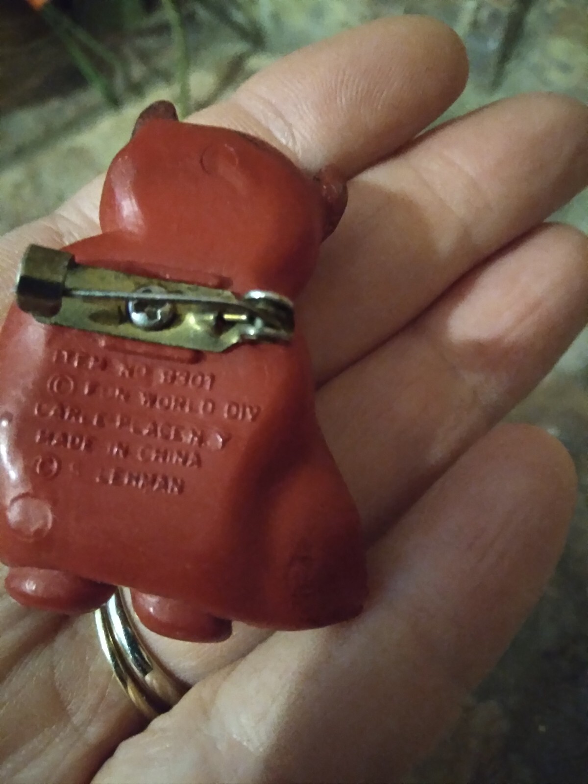Brooch Pin Fun World Figural Vintage Valentine Red Devil Resin Glitter Halloween