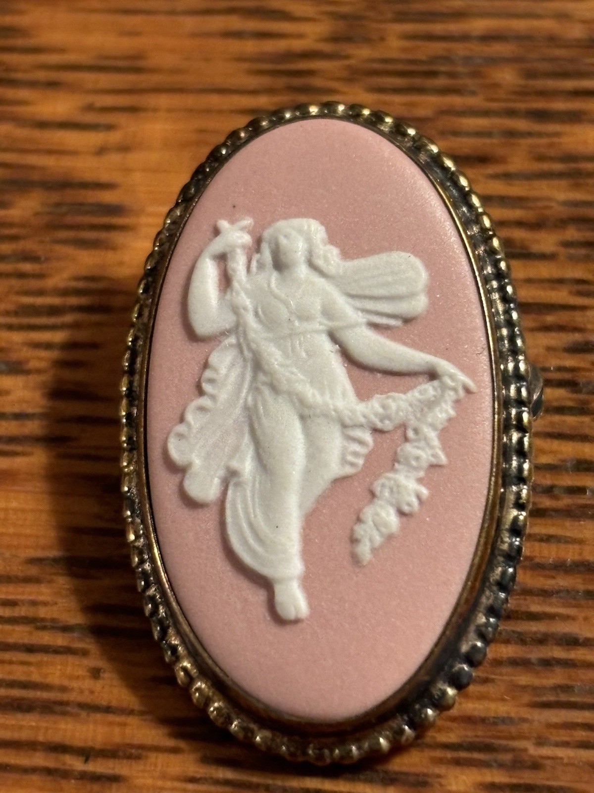 Sterling Wedgwood Pink Cameo Brooch Made In England Woman ORIGINAL BOX Lapel