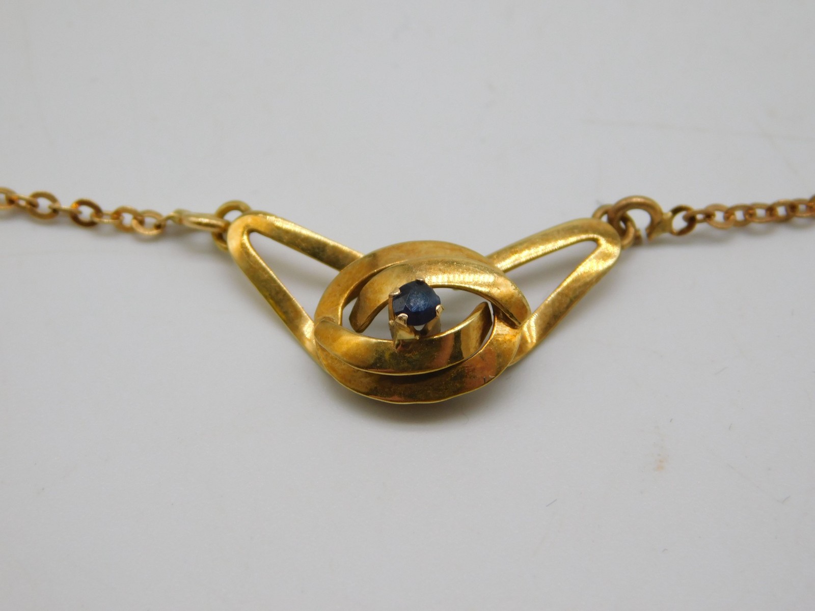 ART NOUVEAU 18K SOLID YELLOW GOLD SAPPHIRE STONE NECKLACE 14 3/4″ L