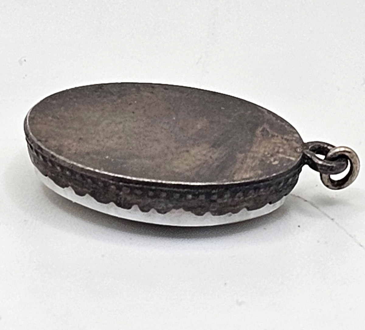 VINTAGE STERLING PENDANT WHITE & BROWN STONE OVAL ESTATE JEWELRY COLLECTIBLE