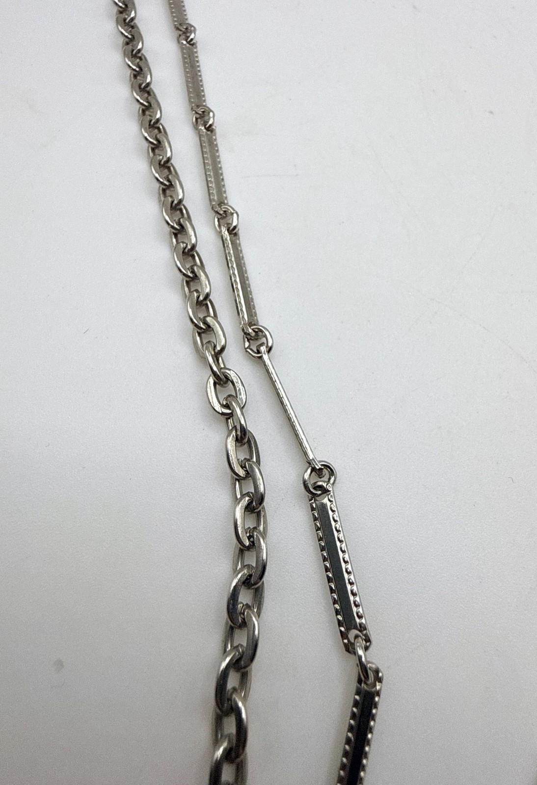 Vintage two strand long silver tone chain bar link