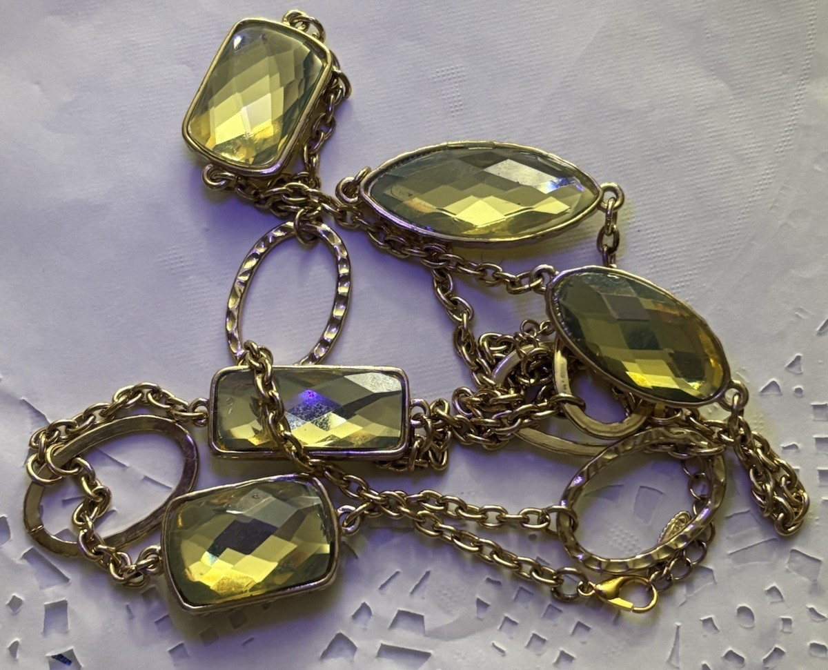 Vintage Necklace Faceted Acrylic VCLM Brown Yellow Green Stone 38” Metal