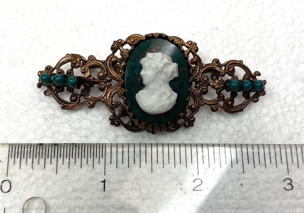 Vintage Bloodstone Green Beads White Cameo Filigree Copper T. Pin Brooch EXC!