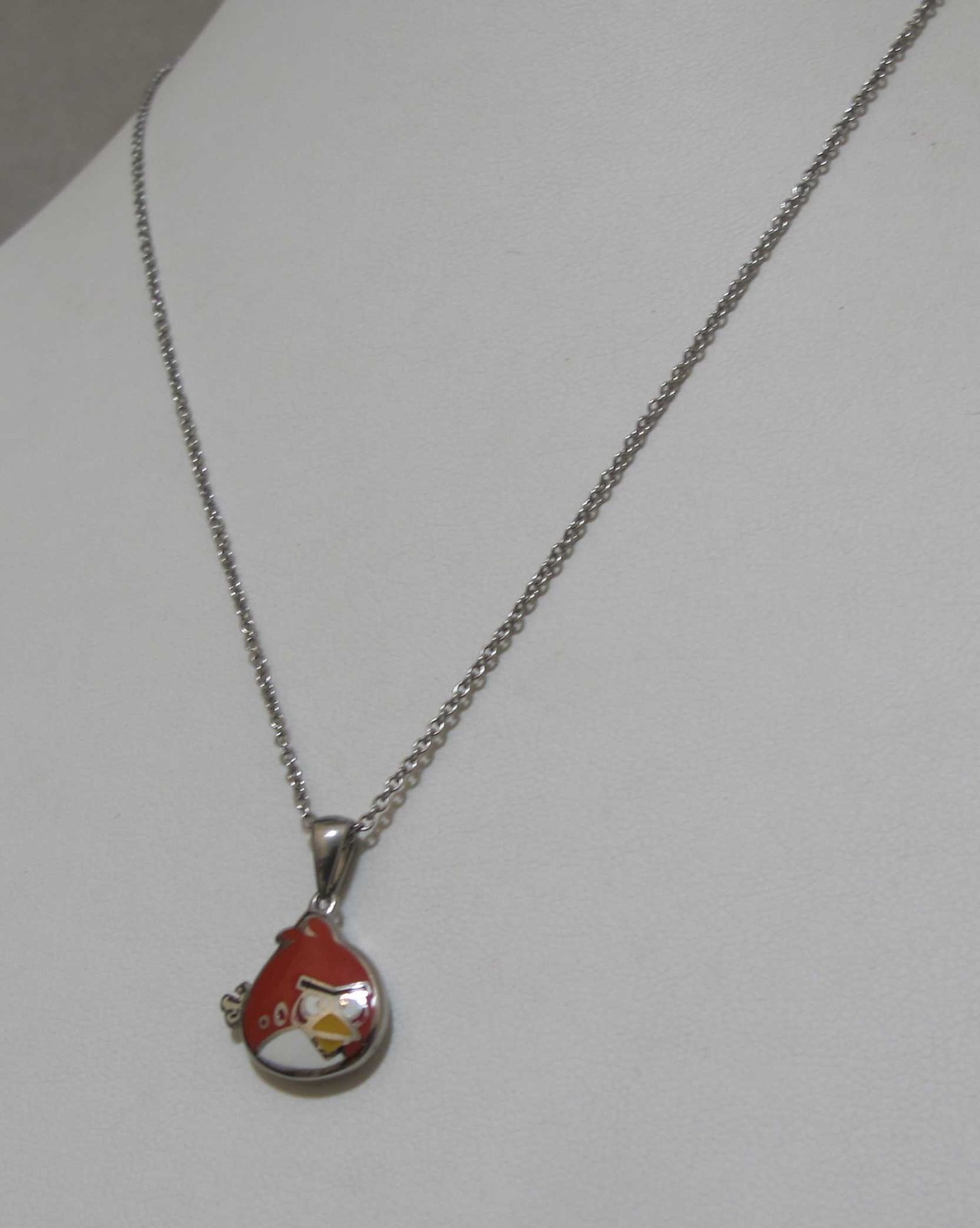 Vtg ANGRY BIRDS Red Bird Small Enamel Pendant Silver Tone Chain Max 20-1/4”