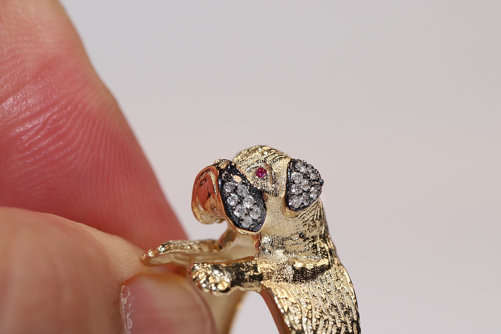 New Made 14k Gold Natural Diamond And Ruby Decorated Dog Ring