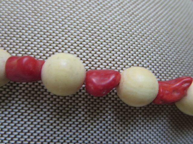 ANTIQUE GENUINE RED CORAL BEADS 14K NECKLACE