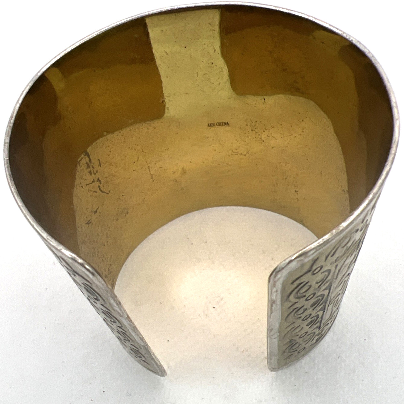 Vtg Amy Kahn Russell Cuff Bracelet Story Teller Hunting Scene Brutalist Signed