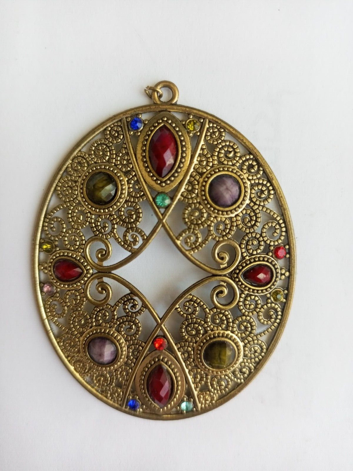 Vintage large Gold Tone, Red Purple Green Blue bead pendant Necklace Accessories