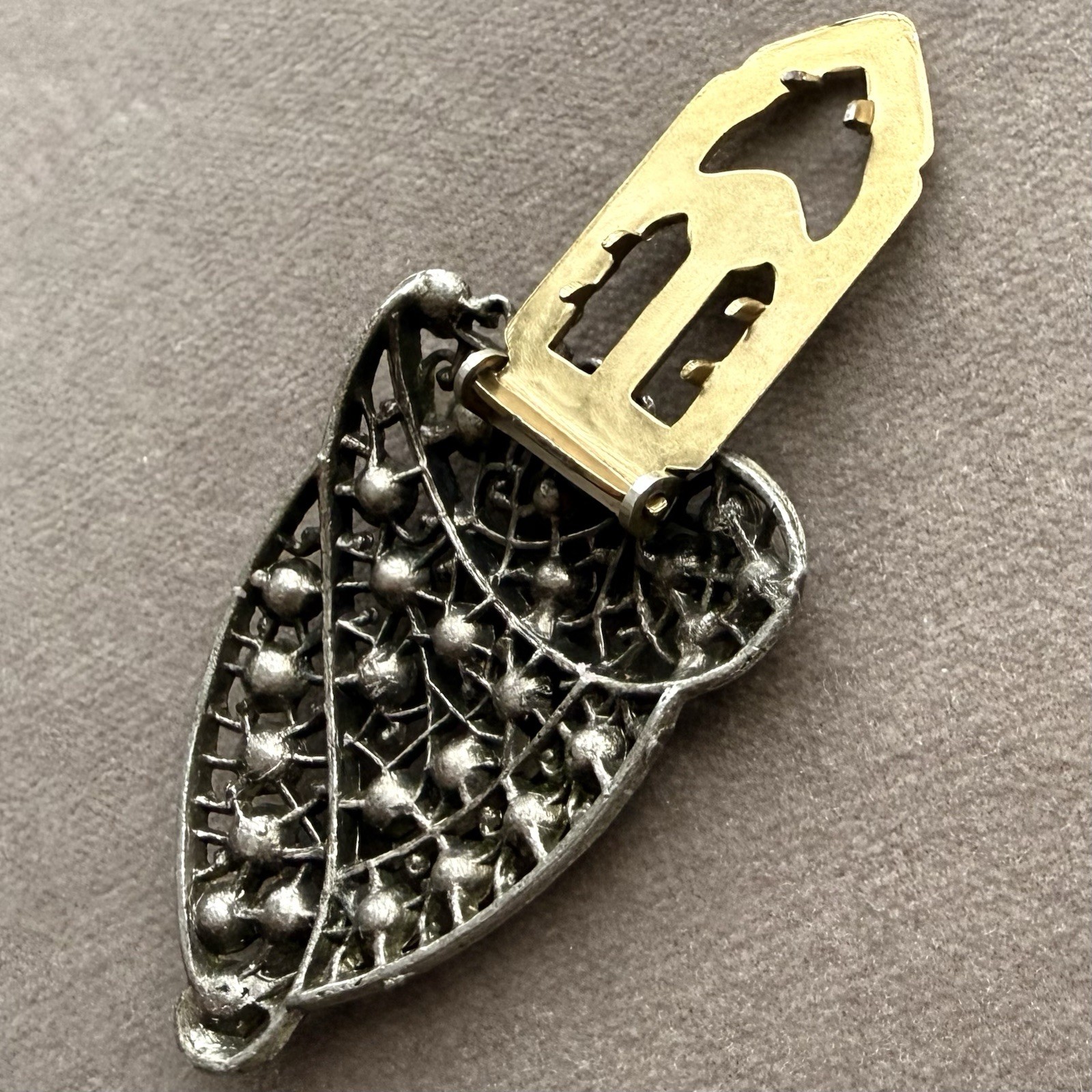 Vintage Rhinestone Leaf Dress Clip | Fur Clip | Silver Tone Filigree Openwork