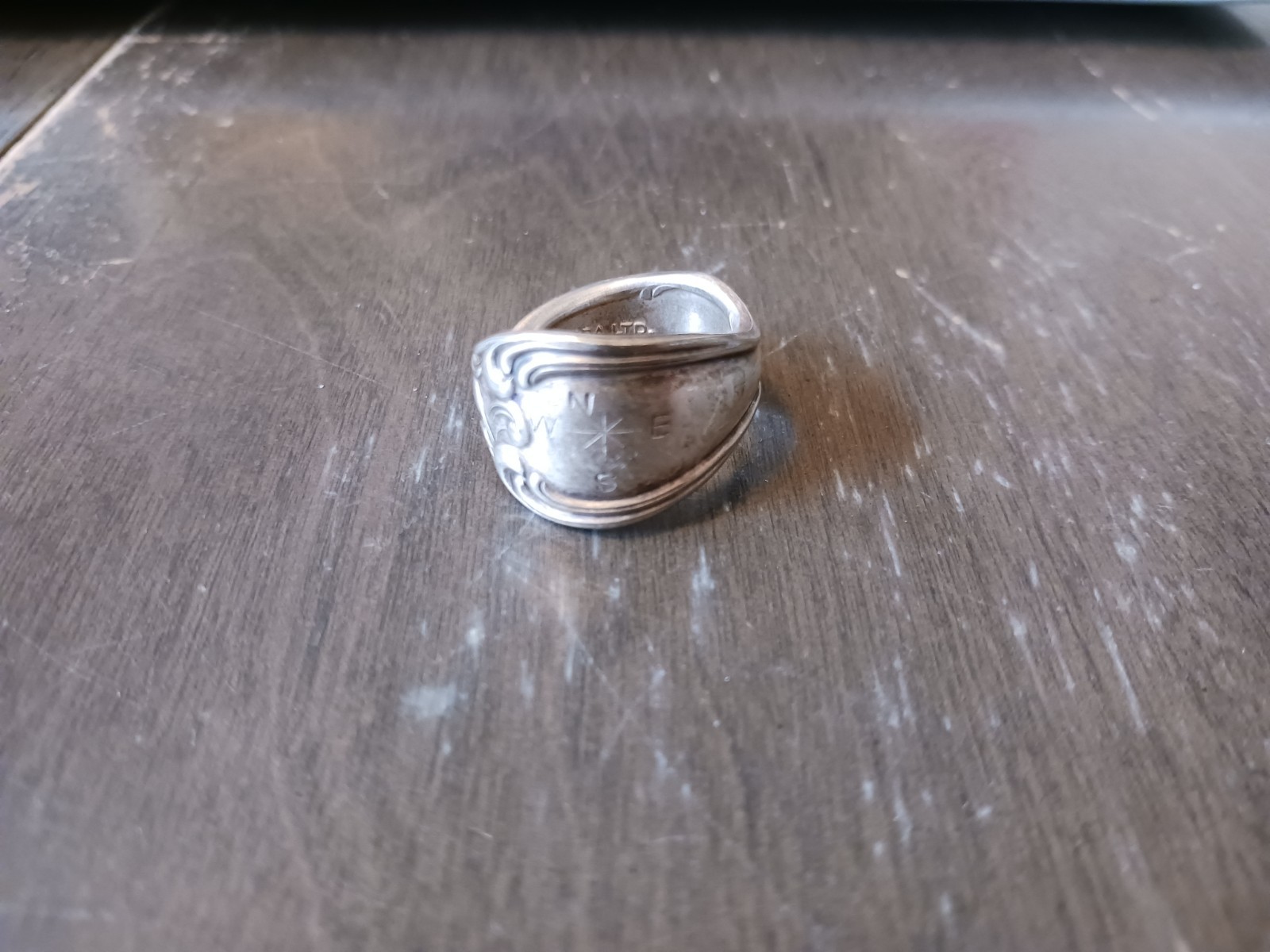 Spoon Ring With N-E-S-W in Pouch By Dawn McGarry JC Penney Size 6