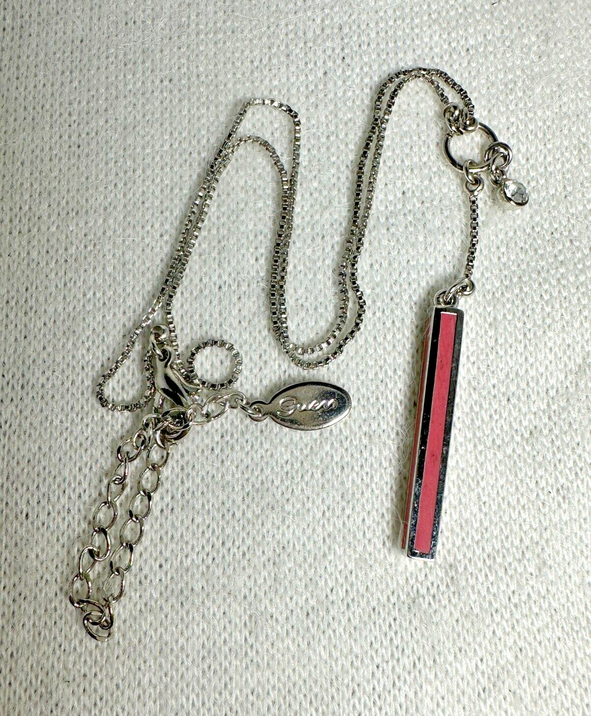Gwen Silver Tone Necklace With Silver & Desert Rose Bar Dangle Pendant – 16″
