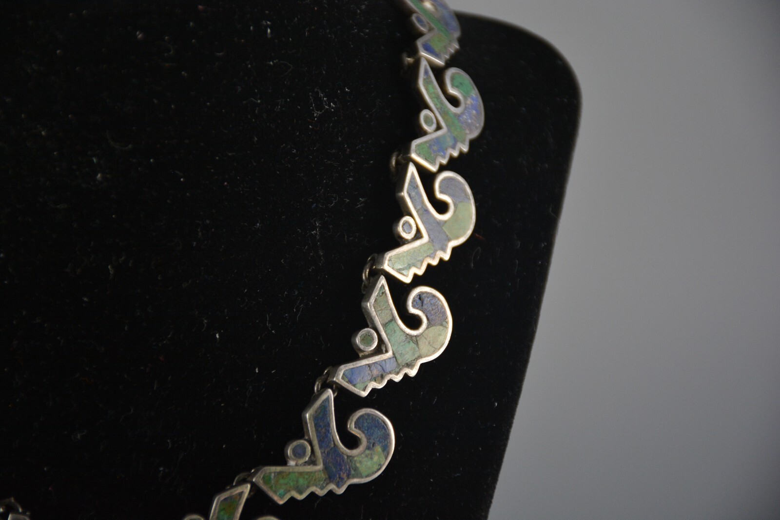 Los Castillo Mosaico Azteca 161 – Taxco Silver Mosaic Inlay Necklace – 16″