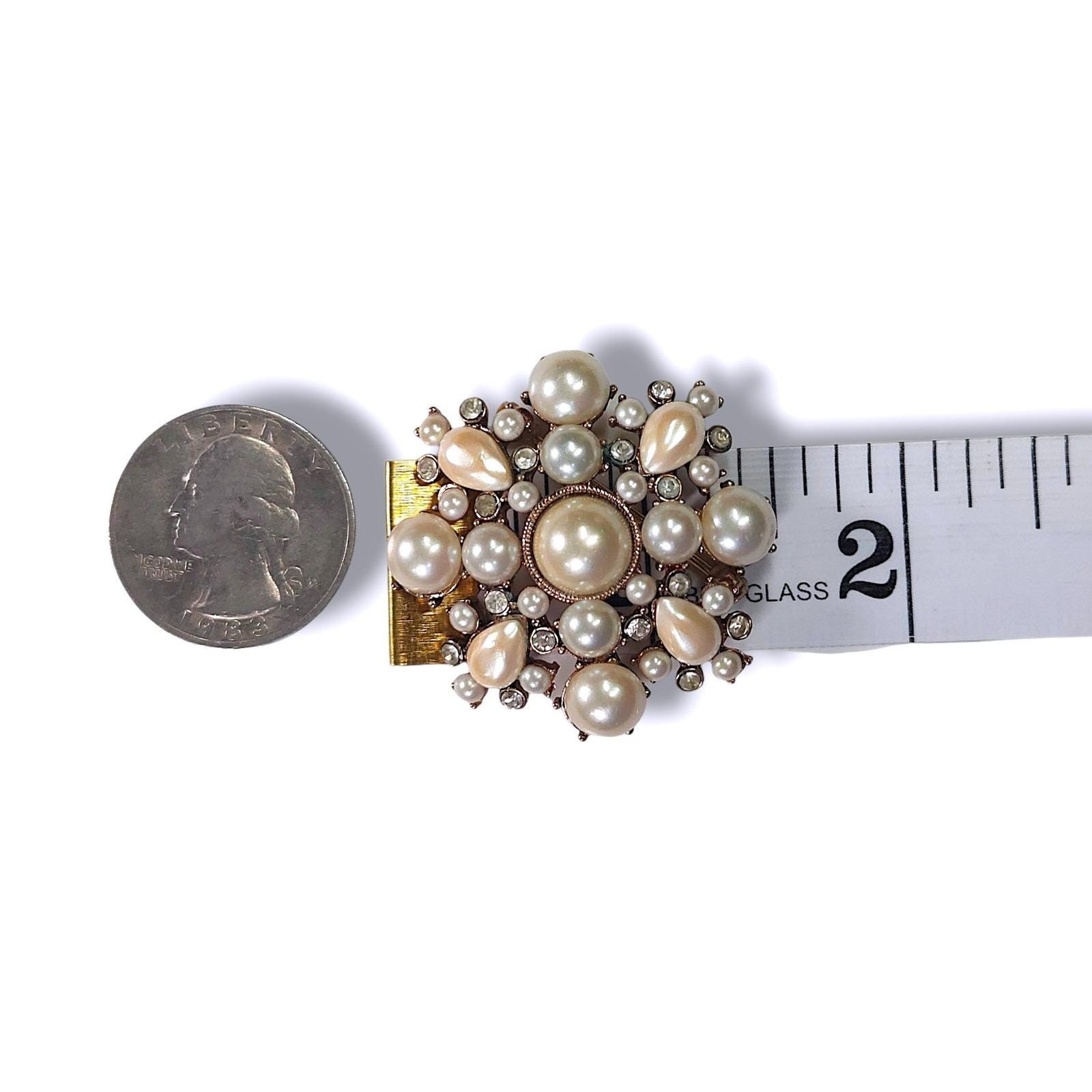 Monet Faux Pearl Rhinestone Brooch Gold Tone Floral Cluster Vintage OS