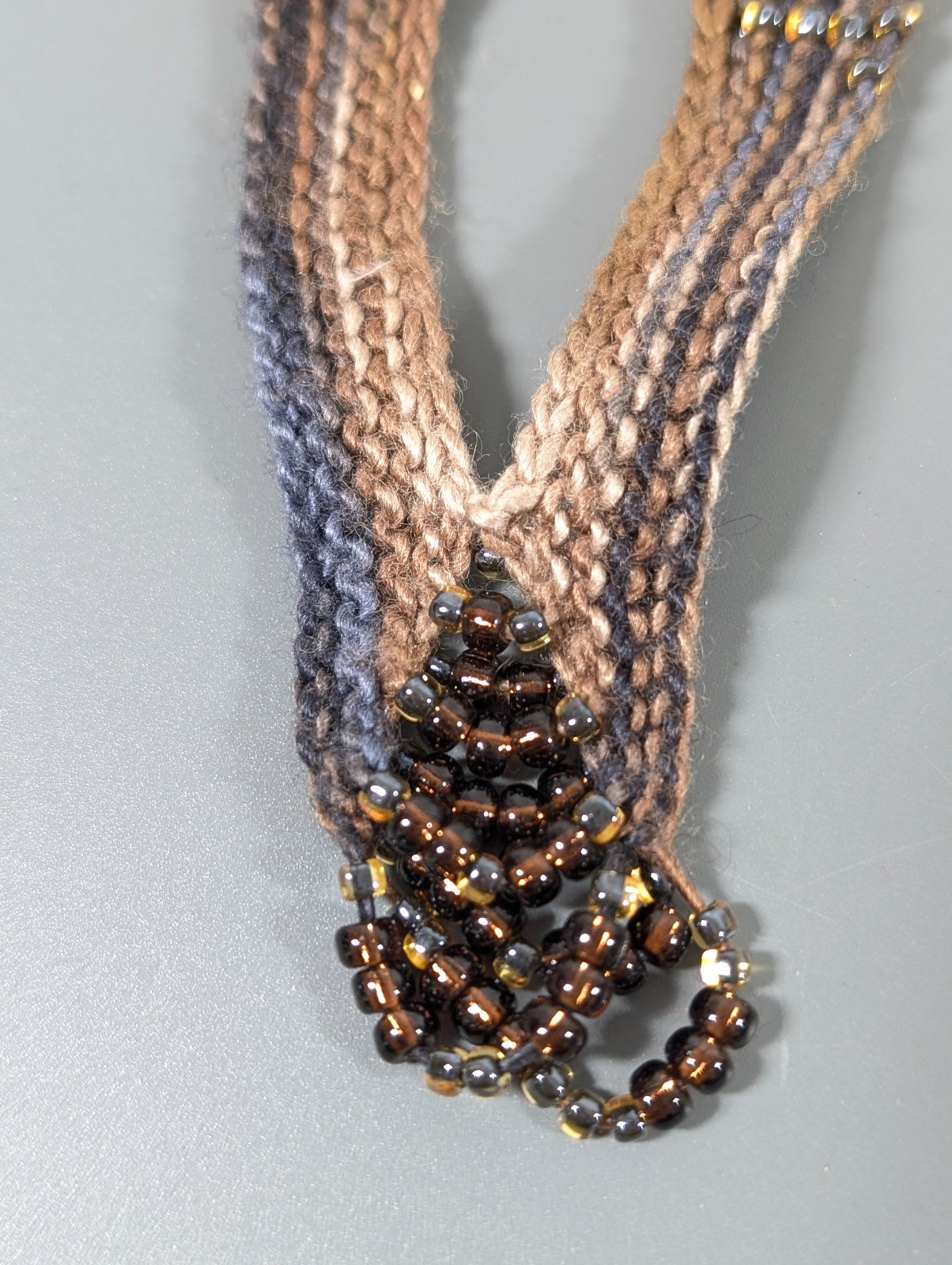 Vintage Woven Knit V Shape Statement Necklace Glass Bead Artisan Boho 16″ Collar