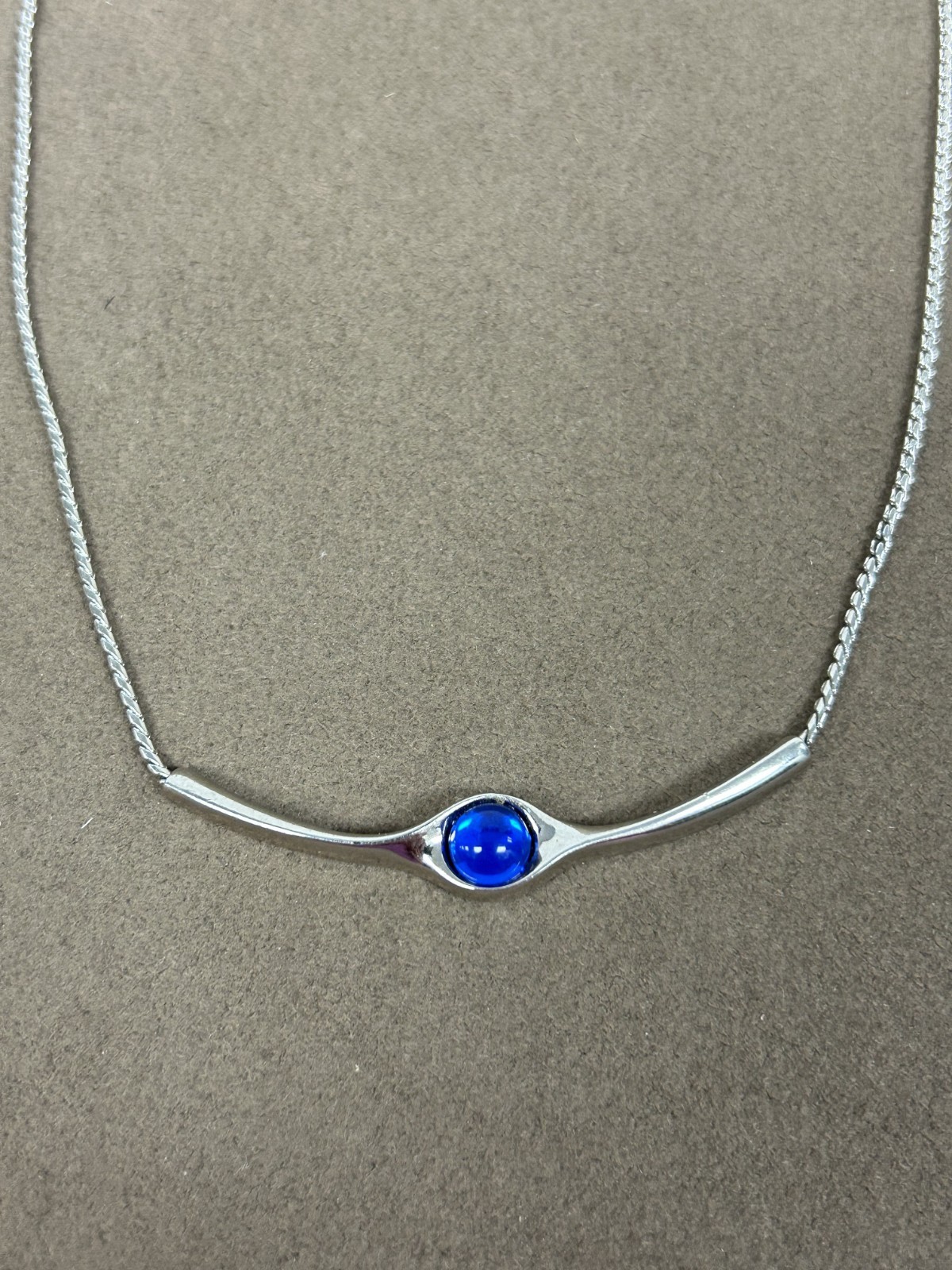 Vintage Sarah Coventry Norwegian Ice Curved Bar Necklace w/ Blue Glass 15″-17″