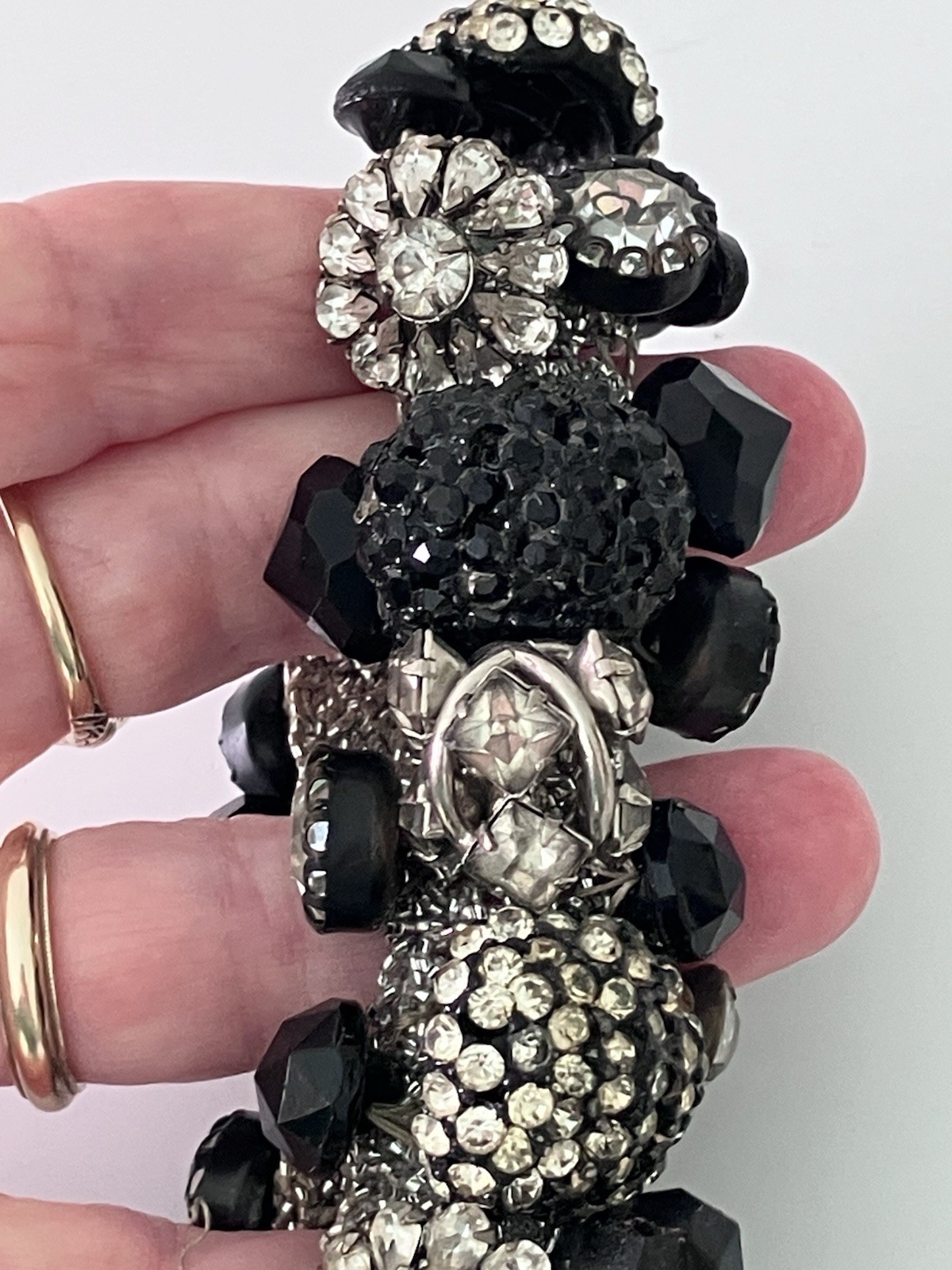 Vintage Black Button Bracelet With Rhinestone & Glass Buttons Stretch Band VGC