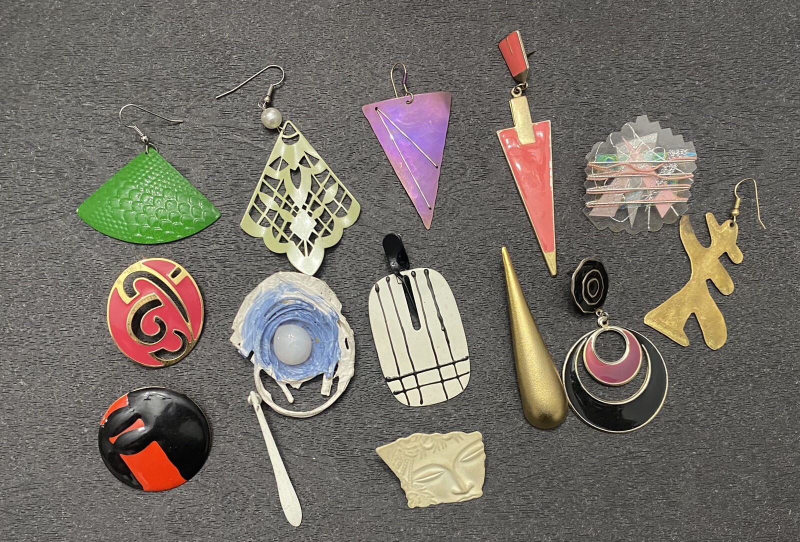 VTG 60s 70s 80s SINGLE earrings craft lot unique for upcycle art reuse