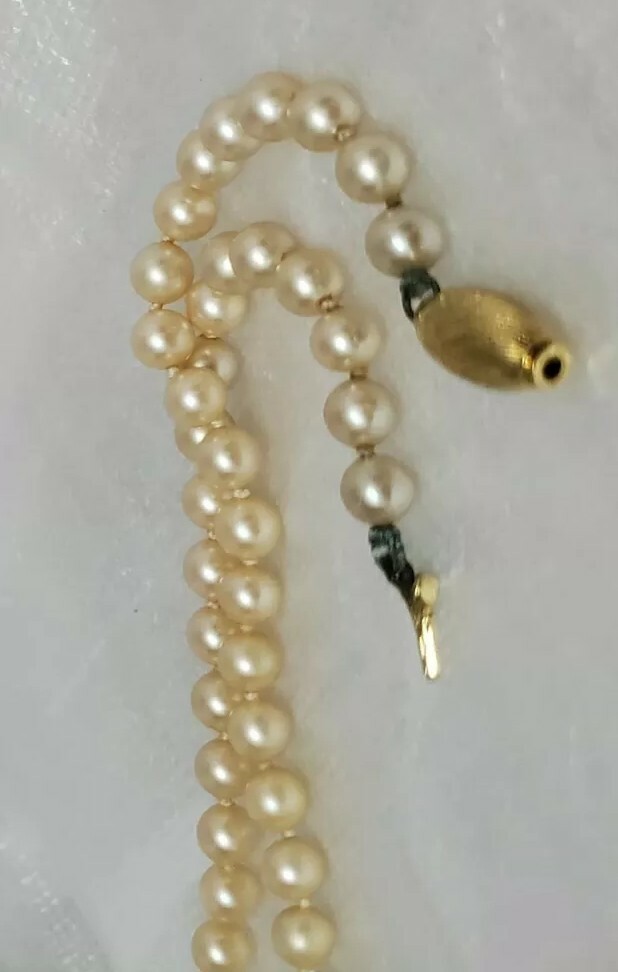 Vintage Hand Knot Ivory Creamy Glass Faux Pearl Single Strand 24 Inch Necklace
