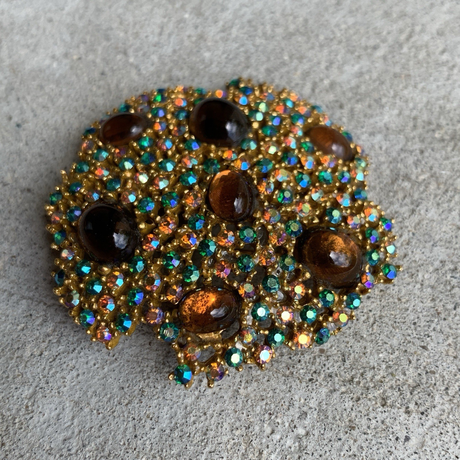 Vintage Mode-Art Signed “ART” Rhinestone Brooch & Earrings Set Aurora Borealis