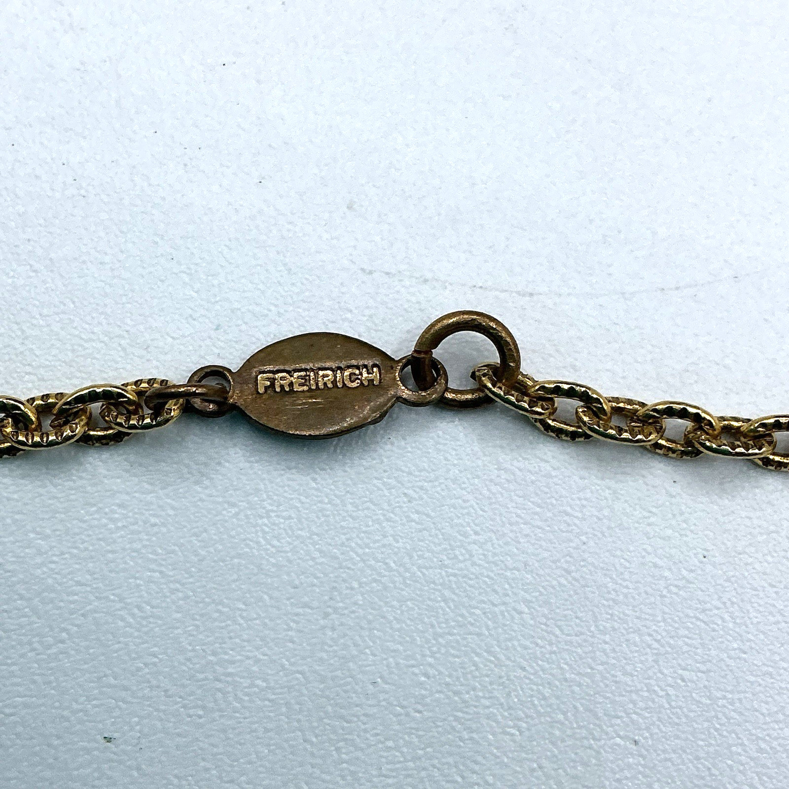 Vintage Freirich Signed Gold Tone Chain Link Slip On 23″ Necklace No Clasp