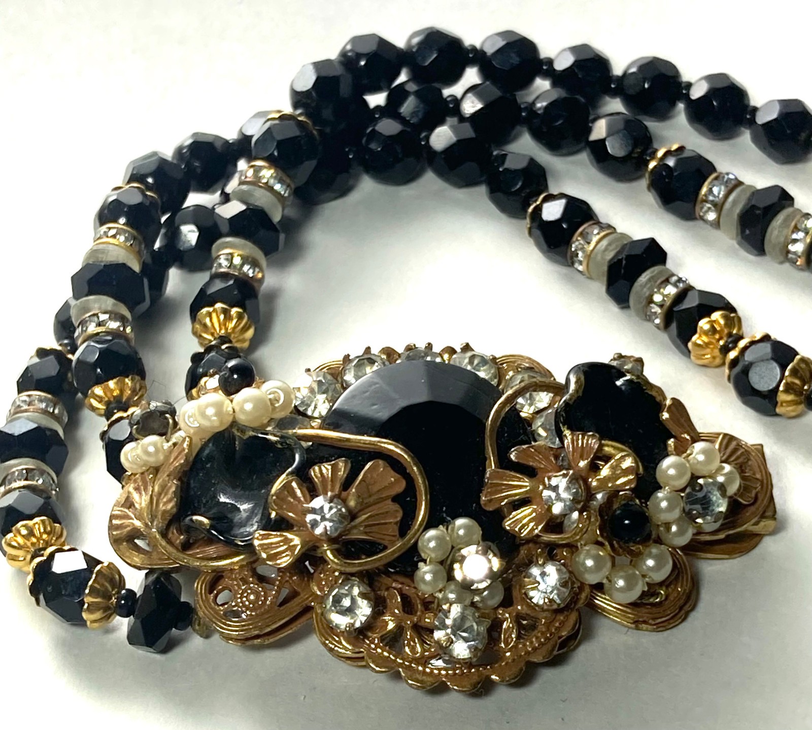 Vtg Unsigned Demario / Haskell 3 Strand Jet Black Glass Bracelet w Cluster Clasp