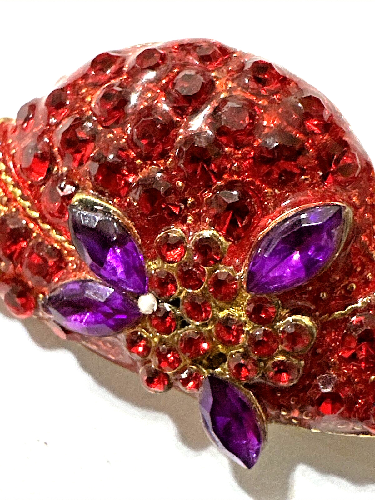 Vintage RED HAT Brooch Purple Enamel Red Crystal Rhinestone 1 1/4″ Society Pin