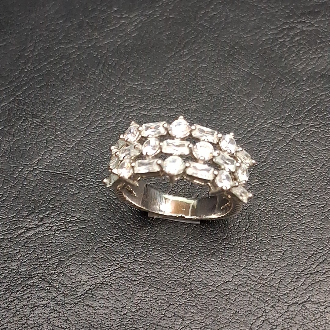 Vintage DBJ Cubic Zirconia Ring Silver Tone. 17.565