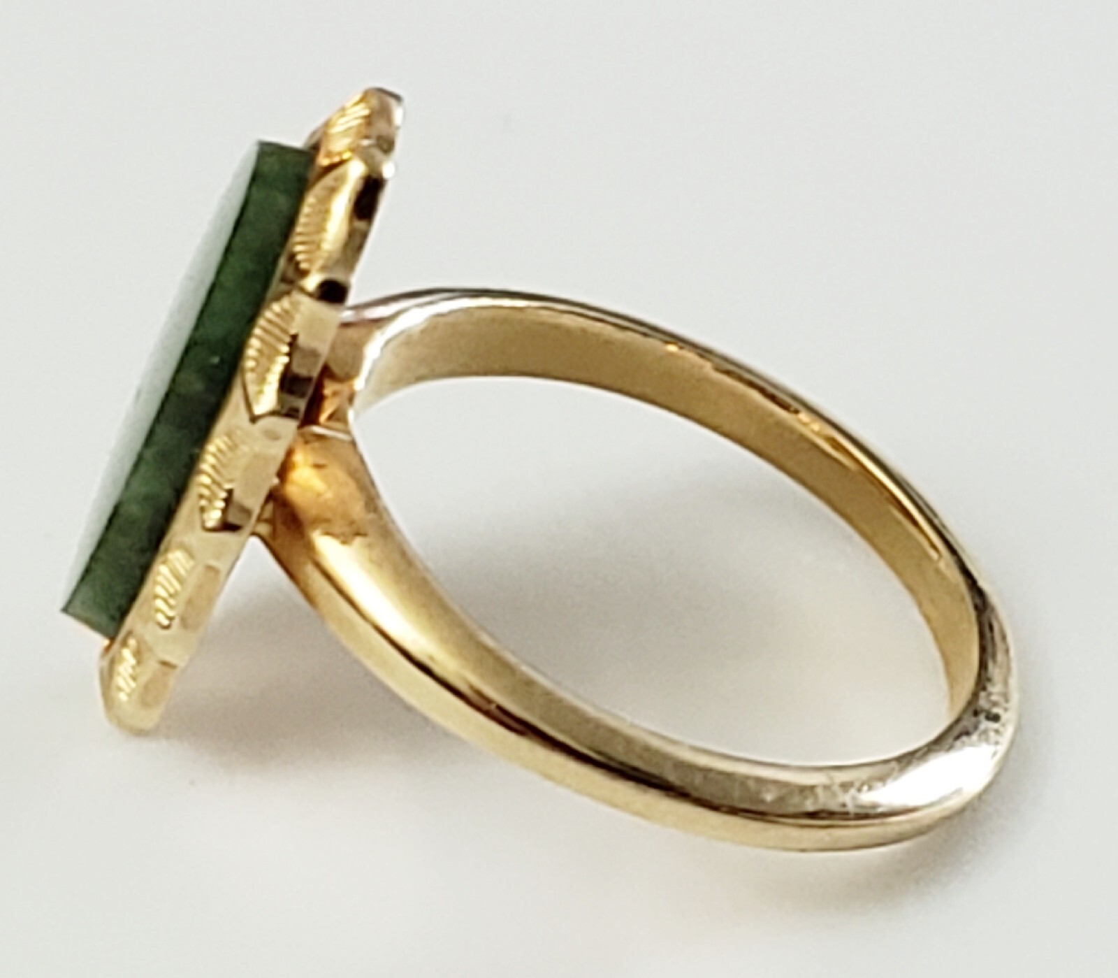 Vintage Sarah Coventry 1/20 12K GF Gold Filled Ring 5 1/4 Green Connemara Marble