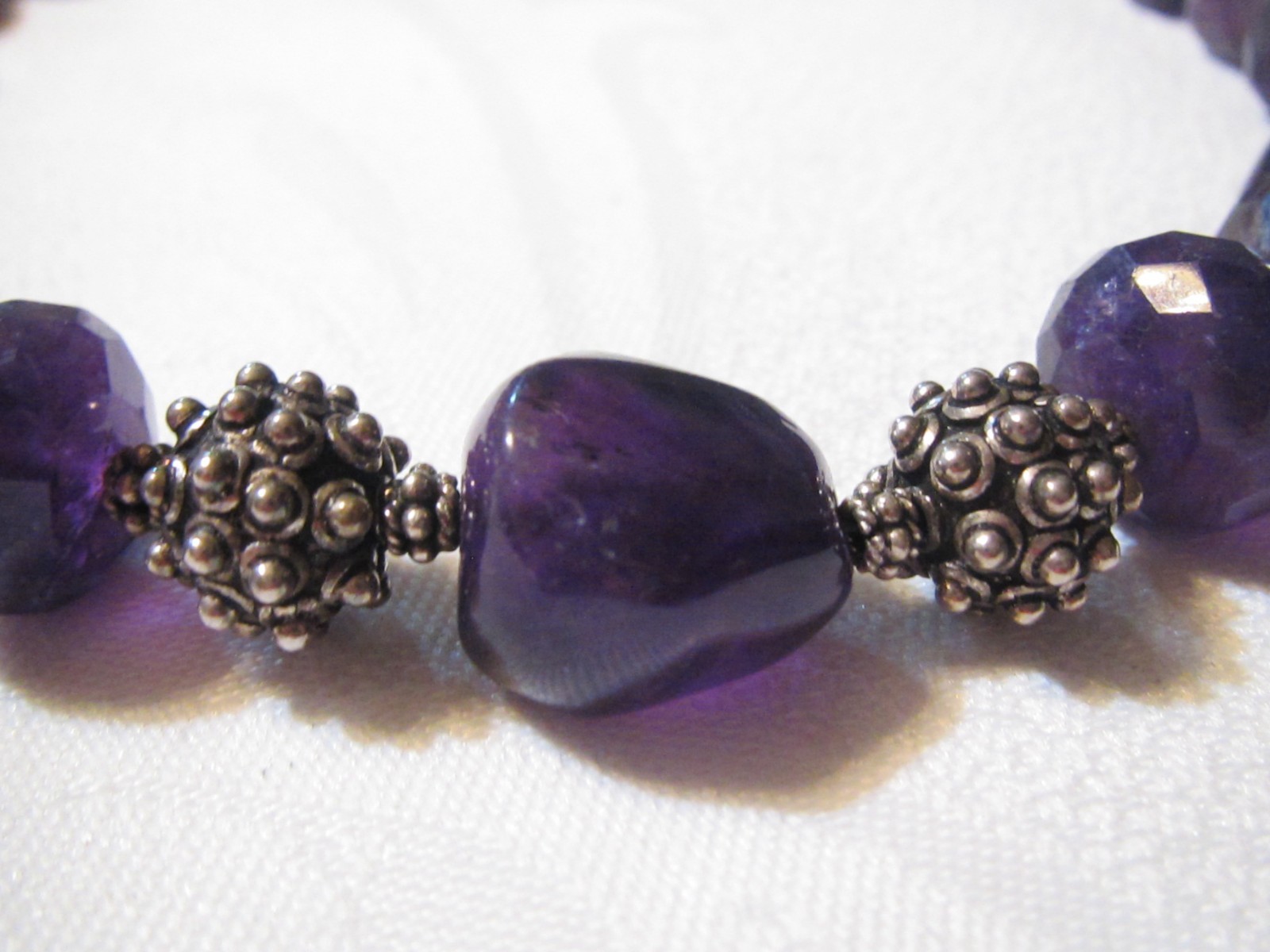 BEAUTIFUL 18″ VINTAGE ARTISAN STERLING SILVER CHUNKY AMETHYST BEAD NECKLACE