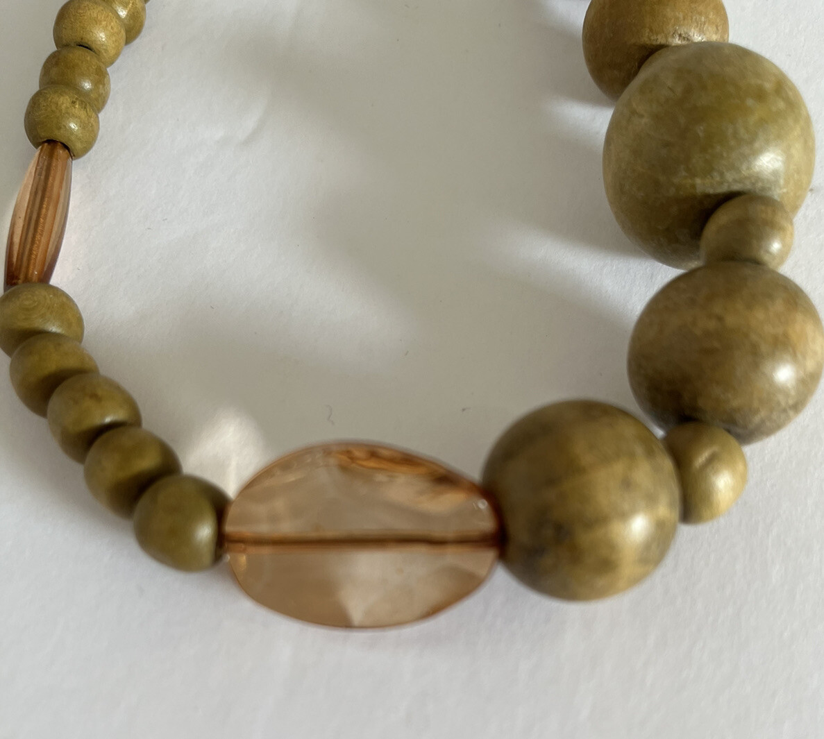 Vintage Light Color Wood and Brown Lucite Plastic Bead Necklace Hippie Boho 24″