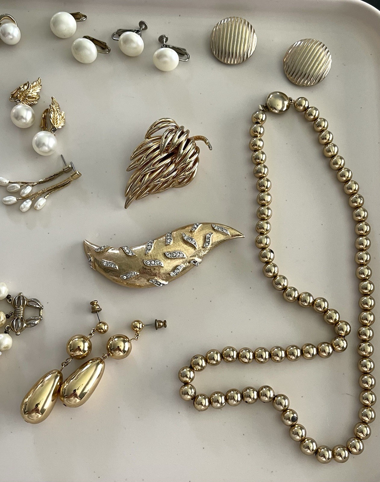 VINTAGE Marvella Jewelry LOT Faux Pearls Necklace, Earrings Rhinestone brooch