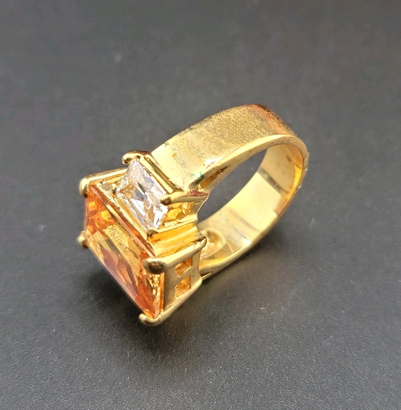 Vtg Sz 7 Ring Lg Citrine Clear Cubic Zirconia 18KGE Fashion Jewelry Glam Classy