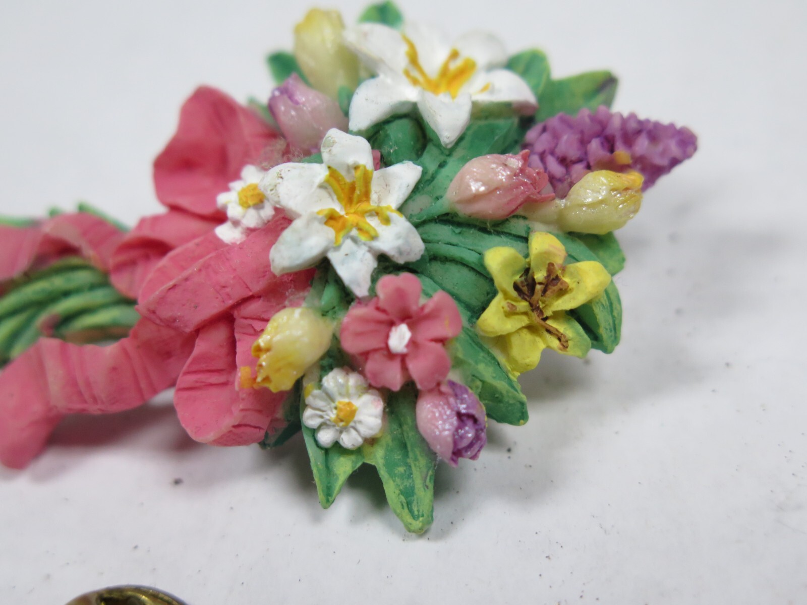 Vintage Estate Store Jewelry – Bouquet Brooch Pin – Pink White Yellow Flowers