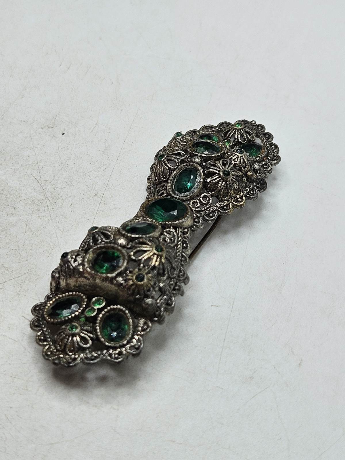 Vintage New England Glass Works (?) Green Rhinestone And Filligree Bow Brooch,