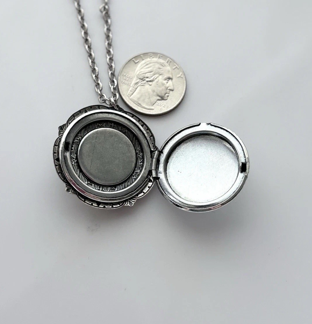 Vintage Cat Hidden Locket Necklace, Memorial Ashes Keepsakes Silver Pendant
