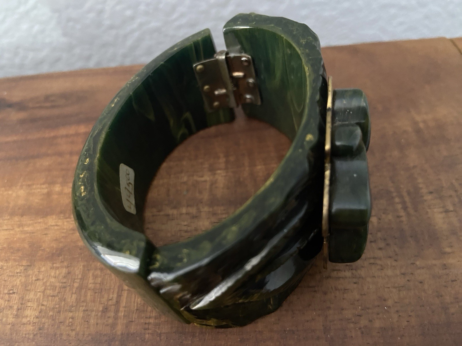 Highly Carved Dark Green Bakelite Bangle Bracelet Art Deco Marbled Vintage