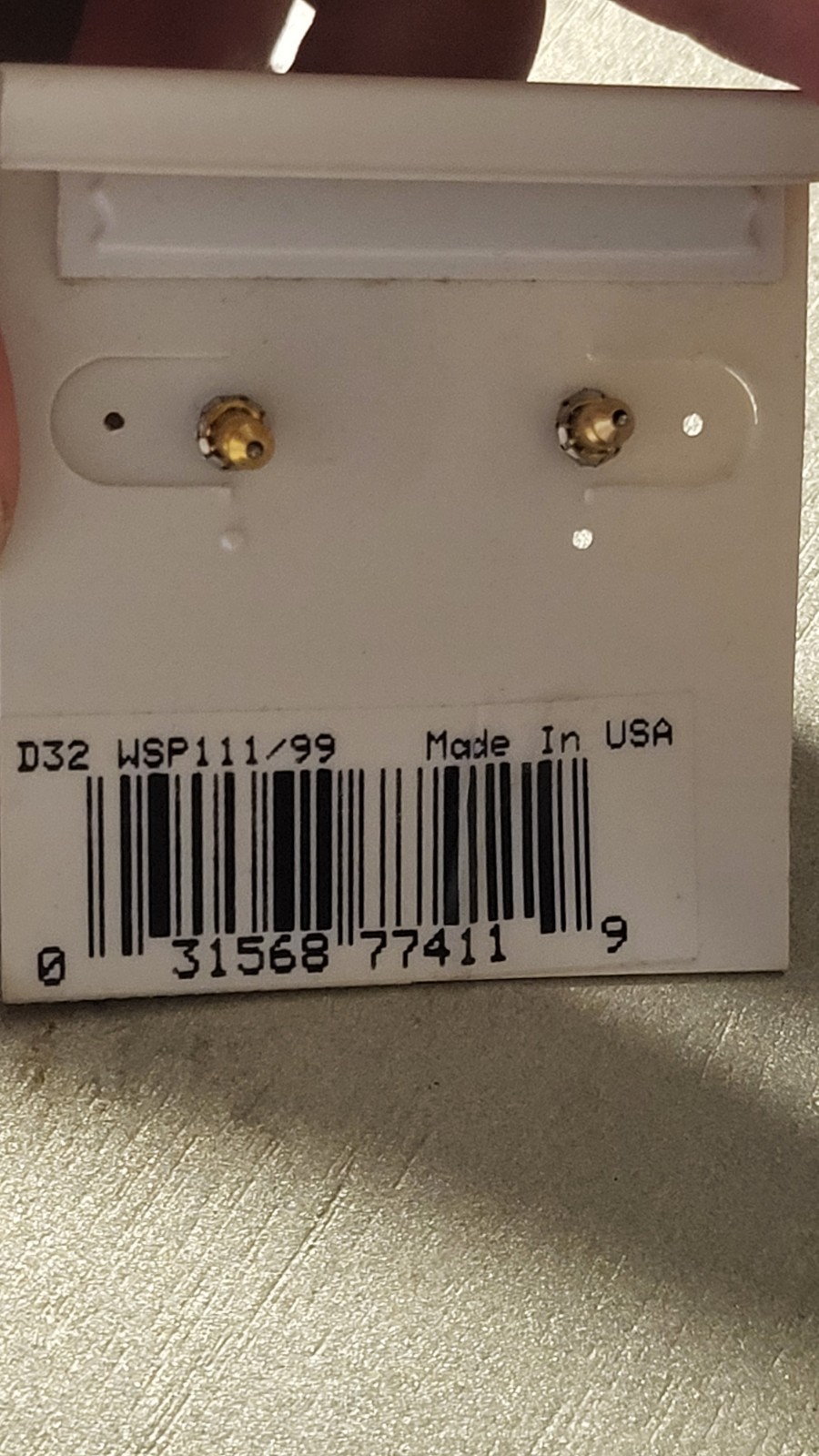 WHITE STAG Vintage Earrings/ BRAND NEW. 1C2
