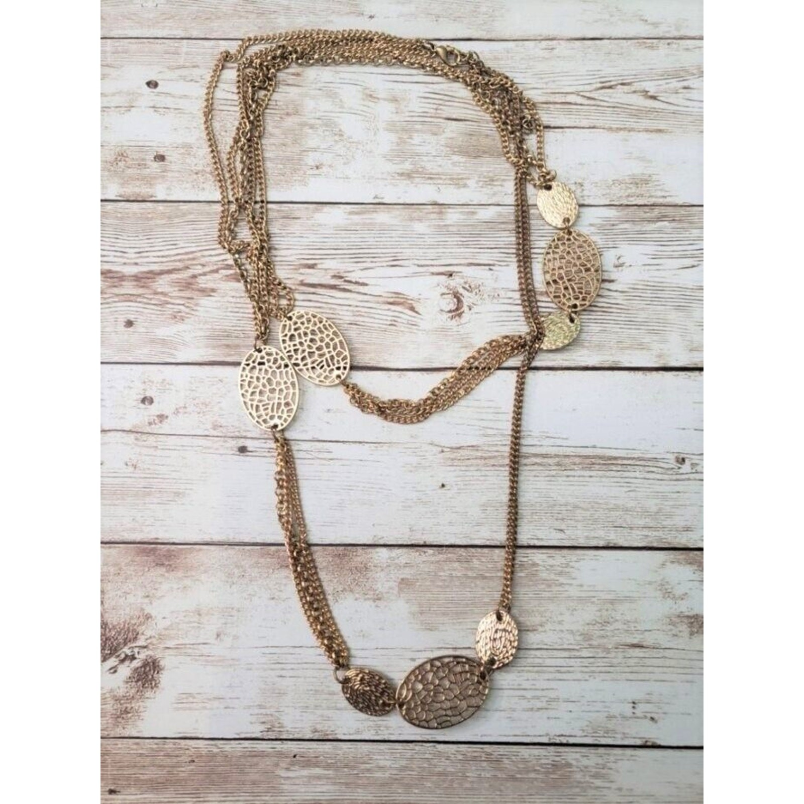 Vintage Necklace – Long Layered Necklace Gold Tone with Oval Detail