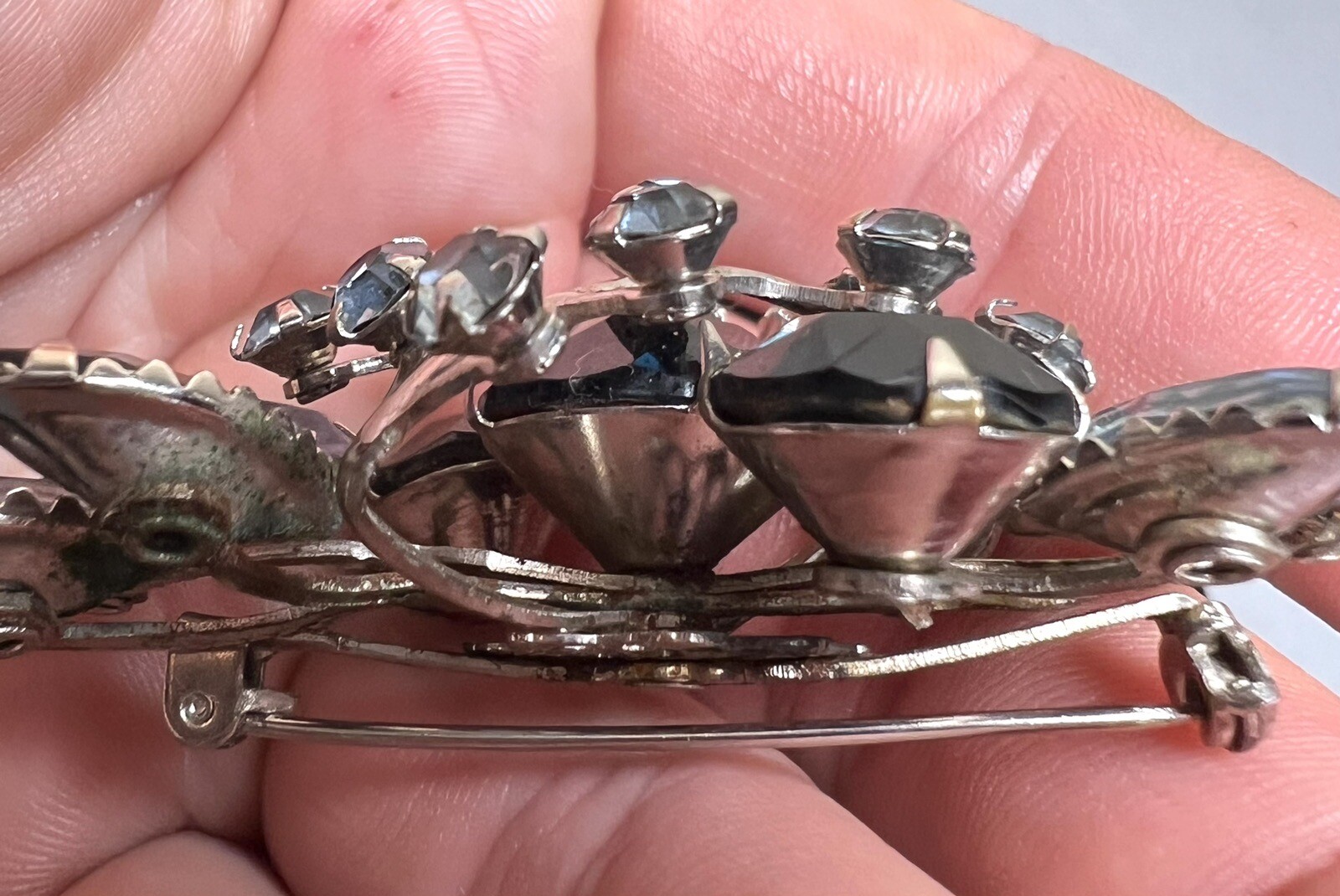 VTG Blue Tones Floral Design Rhinestone Brooch Silver Toned Metal 2.5” Rare