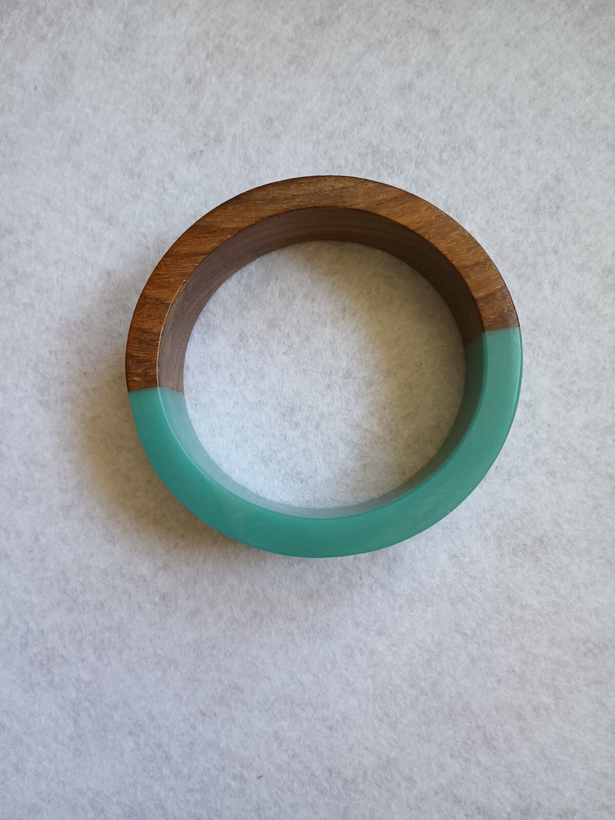 Vintage Lucite And Wood Bangle 1 1/2 Opening Size 6-7 Aqua And Wood Nice, 3/4in