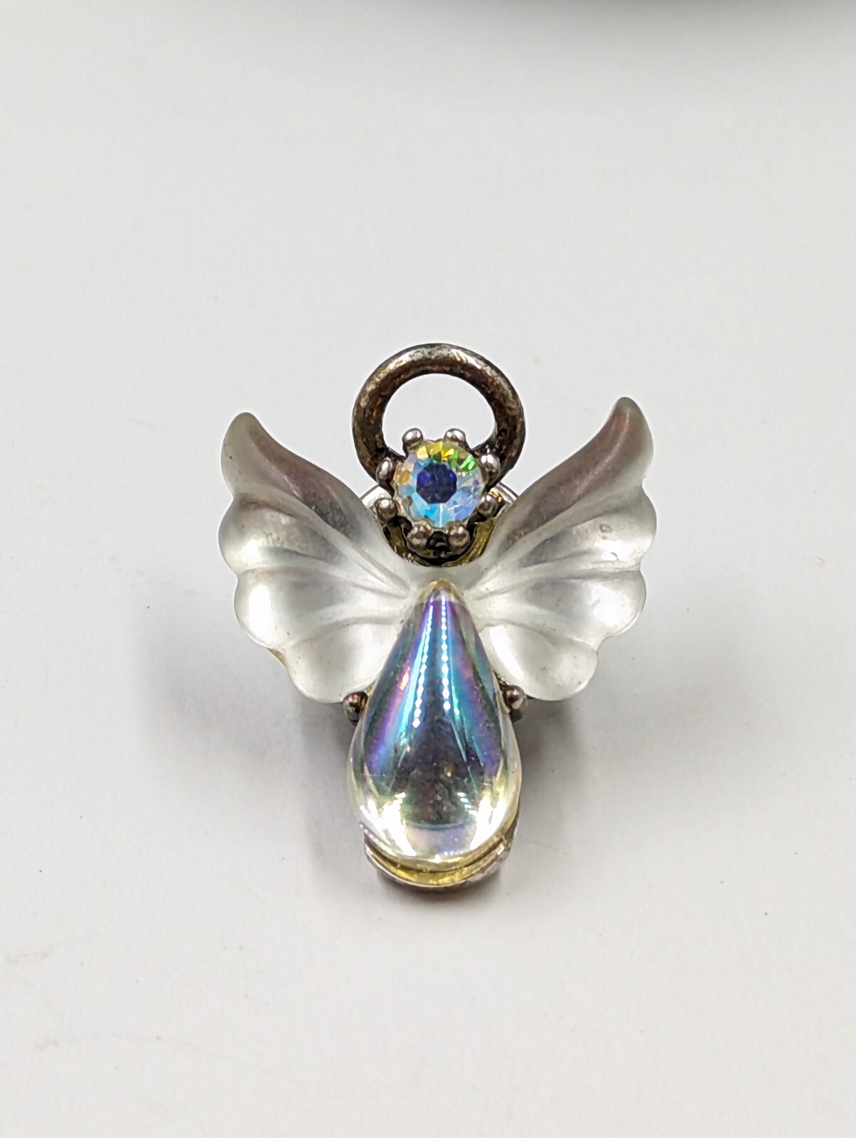 Rare! Vintage LIT USA Silver Tone Faux AB Lucite & Rhinestone Angel Pin K055