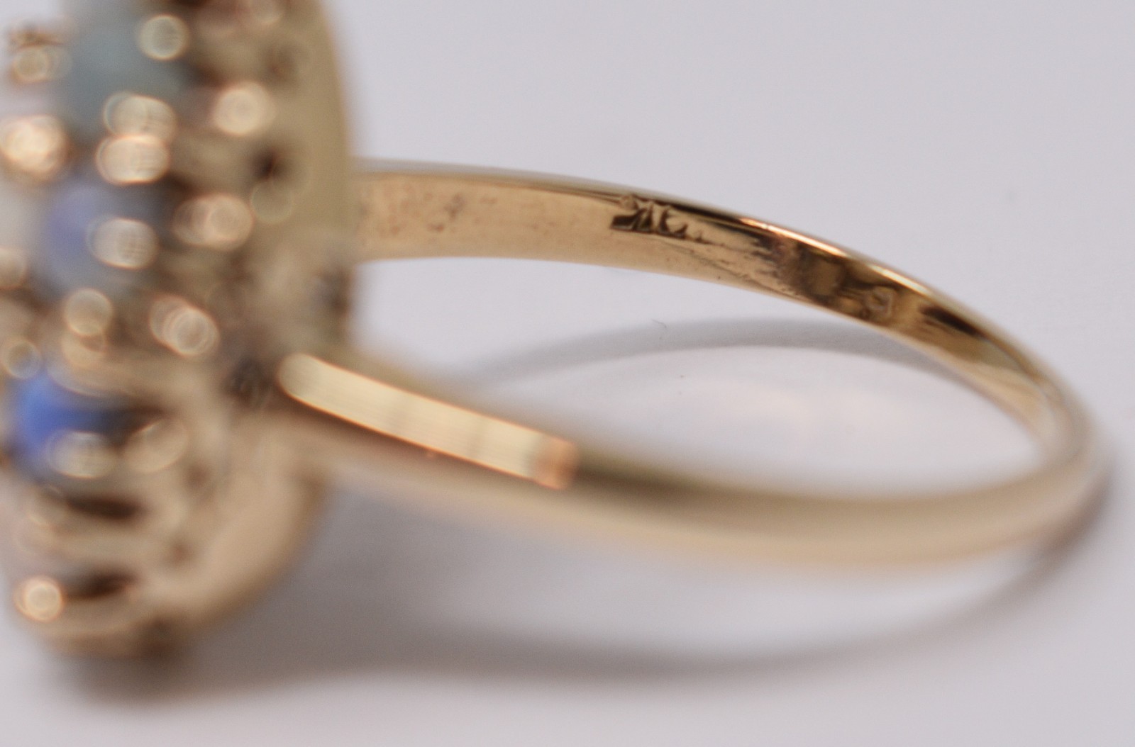 Vintage 10k Solid Yellow Gold Opal Cluster Halo Basket Setting Ring sz. 5.75