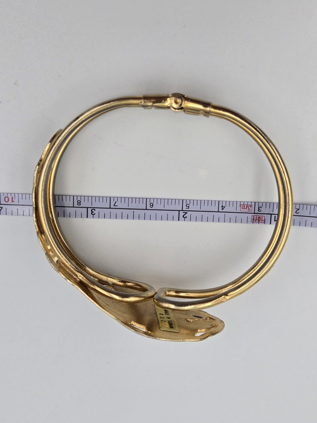 ​Vintage Taiwan ROC Cloisonné Enamel Floral Bypass Hinged Bangle Bracelet…