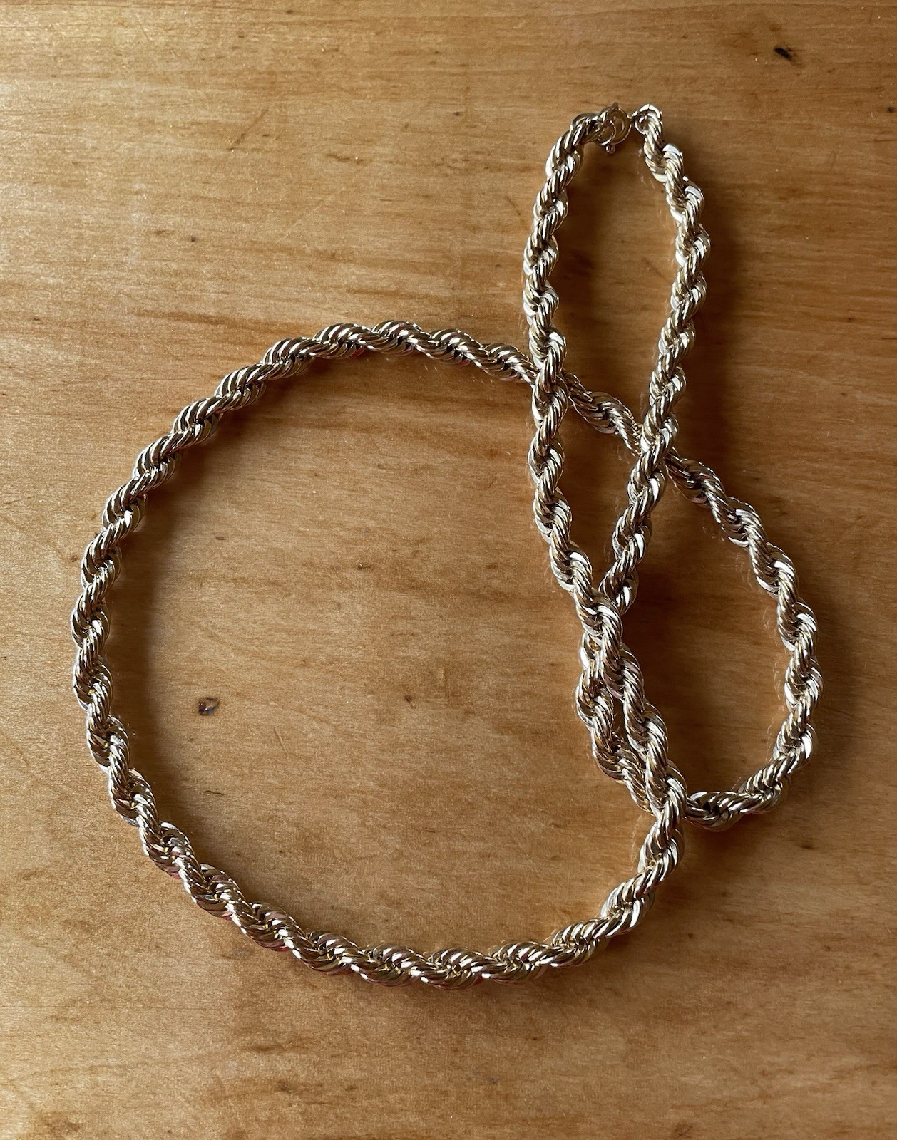 Vtg AVON 1994 Classic Rope Necklace Gold Tone 22”